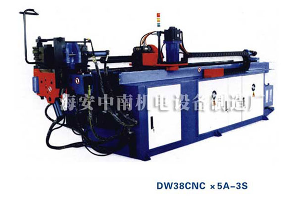 操作液壓彎管機(jī)之前的準(zhǔn)備工作需到位