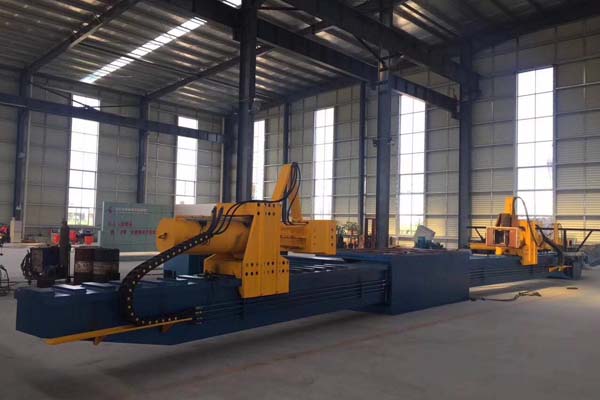 數(shù)控拉彎?rùn)C(jī)具備多種功能優(yōu)勢(shì)