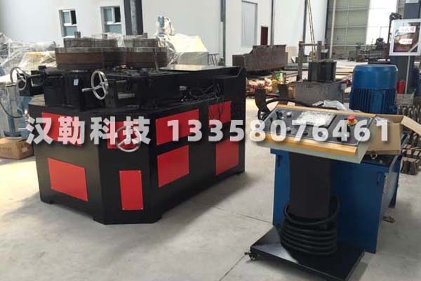 近日，我司生產的型材彎曲機順利通過客戶驗收