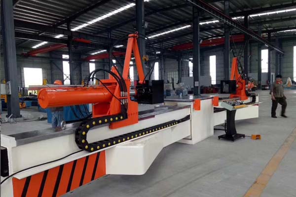 拉彎機的特點及分類應用概述