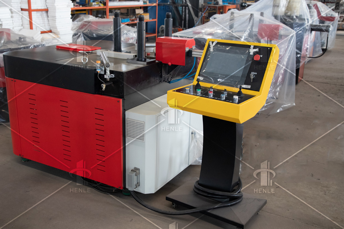 斷橋鋁數控彎弧機